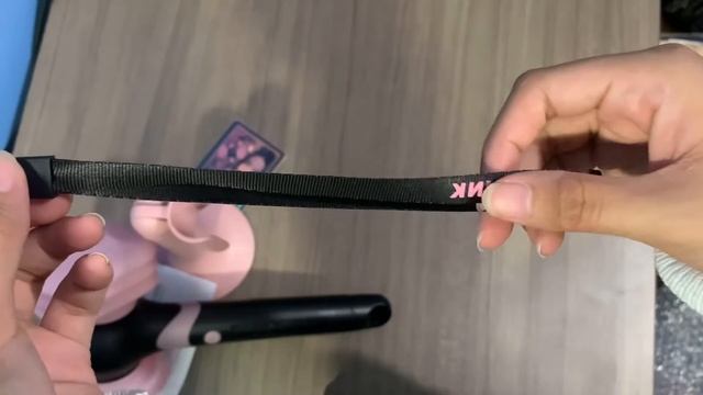 BLACKPINK OFFICIAL LIGHTSTICK LIMITED EDITION VERSION 2 [UNBOXING] | How to pair and sync lightstic смотреть онлайн