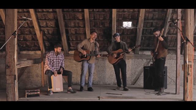 Broken Wings - The Lorbank Collective (Barn Session)