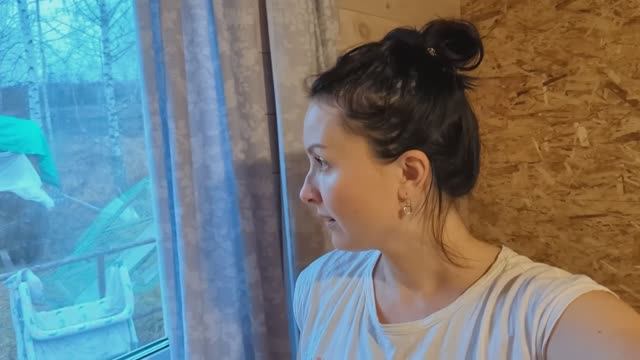 СЛОМАЛСЯ НОВЫЙ ПОЛ В ДОМЕ. Приехал подписчик кататься на лошади. Поставили все двери в доме смотреть онлайн