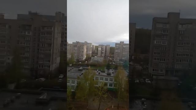льёт дождь капец урагана ещё не хвотало смотреть онлайн