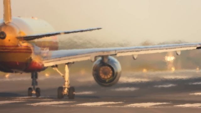 East Midlands Airport EMA 4K HD Plane Spotting / a play with the Nikon P1000 смотреть онлайн