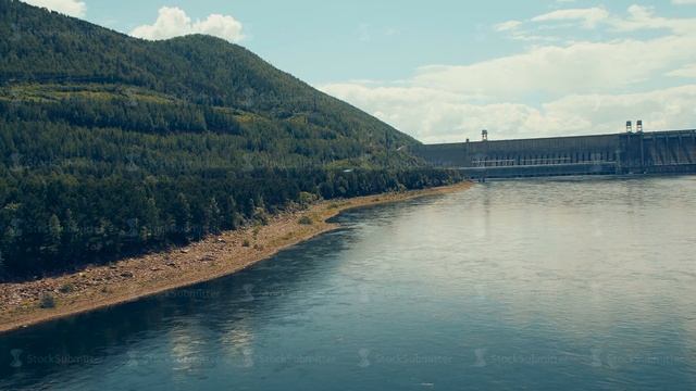 Krasnoyarsk hydroelectric power station. The ninth power plant in the world in size. Built on the смотреть онлайн