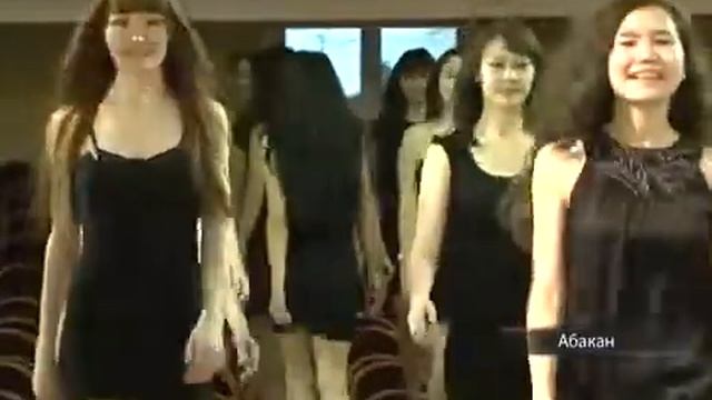 В Абакане соревнуются хакасские красавицы