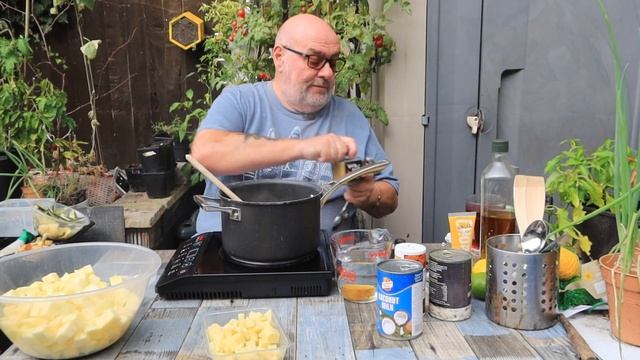How to Make Curried Marrow Soup - Great for batch cooking! смотреть онлайн
