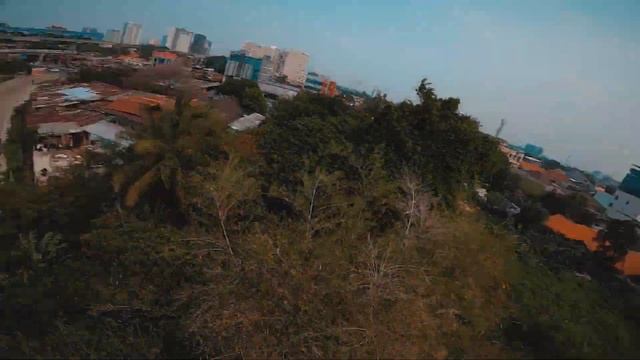 Diving in Signature Park Grande Jakarta Apartment - FPV Drone Freestyle смотреть онлайн