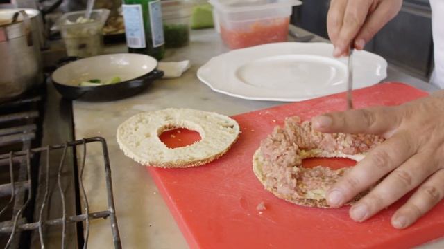 Lamb Tartare with Chef Haim Cohen at Yaffo смотреть онлайн
