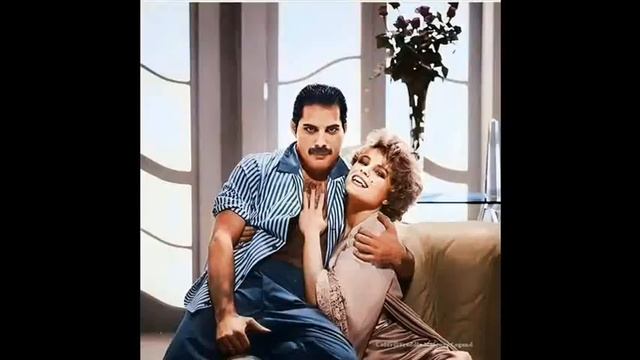¡BUEN SAN VALENTÍN con QUEEN! смотреть онлайн
