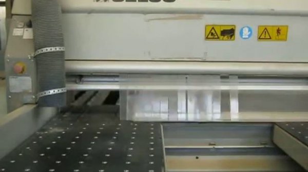 Раскроечный центр с ЧПУ Biesse Selco EB80, 2004г.в.