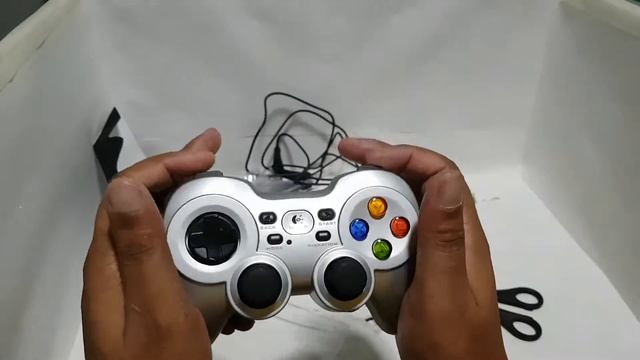 Logitech F-710 Unboxing e Analise смотреть онлайн
