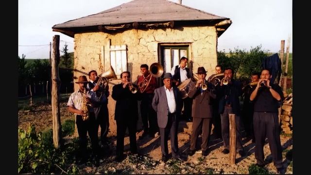 Fanfare Ciocarlia - Manea смотреть онлайн