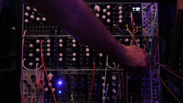 135bpm Analog Jam With RF Waveshaper
