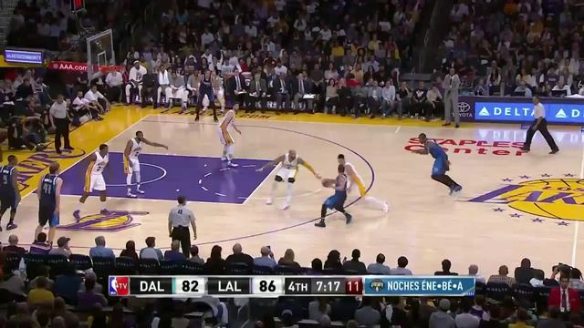 Chandler Parsons Puts Ryan Kelly on Skates | Mavericks vs Lakers | Mar 8, 2015 | NBA 2014-15 Season смотреть онлайн