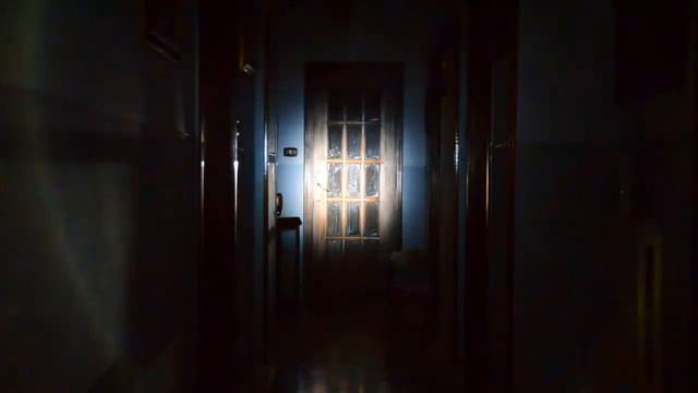 Torcia standard VS torcia led cree Q5 смотреть онлайн