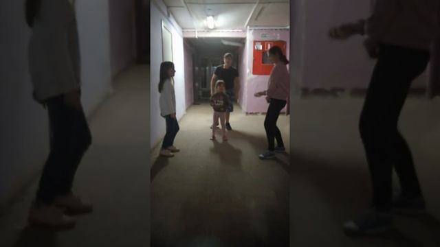 Клип под песню она решила сдаться