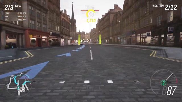 Driving fast in Forza Horizon 4: 2015 Ferrari 488 GTB (Princess Street Gardens Circuit) смотреть онлайн