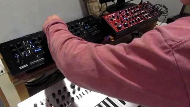 Electric Sunrise - (Miniloge, Minilogue XD, Neutron, Microfreak, LPPmk3) смотреть онлайн