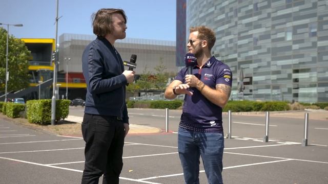Exclusive first look around London's new Formula E track смотреть онлайн