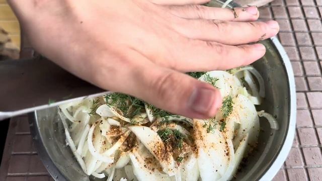 шашлык по ГОСТу для новичка простой рецепт, мясо на шампурах, свинина маринад смотреть онлайн