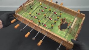 Реставрация стола для мини-футбола 1920 года.