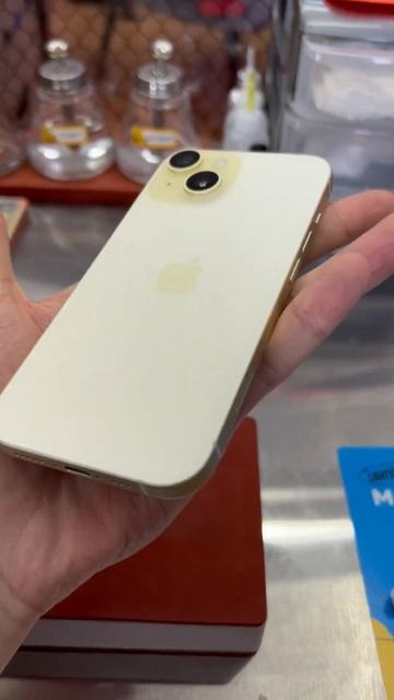 Обзор цвета iPhone 15 желтый 💛 #vlog #влог #iphone смотреть онлайн