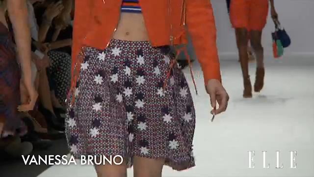 Vanessa Bruno Fashion Week primavera verano 2014. | Elle España смотреть онлайн