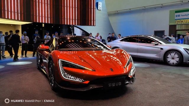 BYD U9 Dancing In The Autoshow #byd #newcar #autoshow