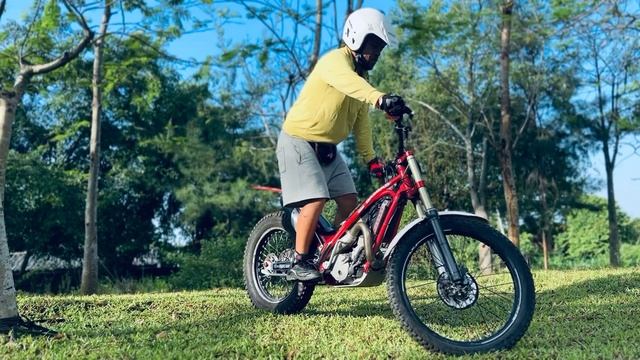 Very First Time To Be On A Trials Bike - First Static Balance