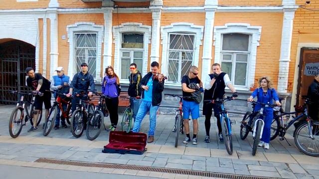 Музыка нас вдохновляет. смотреть онлайн