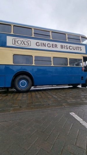 Special Vintage Bus at Ingrow West Station