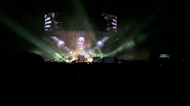 Queen + Adam Lambert - Tear It Up (Live At The O2 Arena 2018) смотреть онлайн