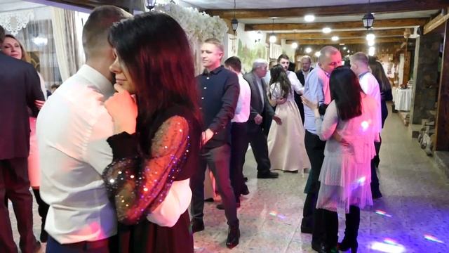 МАМО Я ДО ТЕБЕ ЛИНУ, КЛИНОМ ЖУРАВЛИНИМ || ВЕСІЛЬНИЙ ТАНЕЦЬ || МАСИМУМ || 08.02.2020 смотреть онлайн