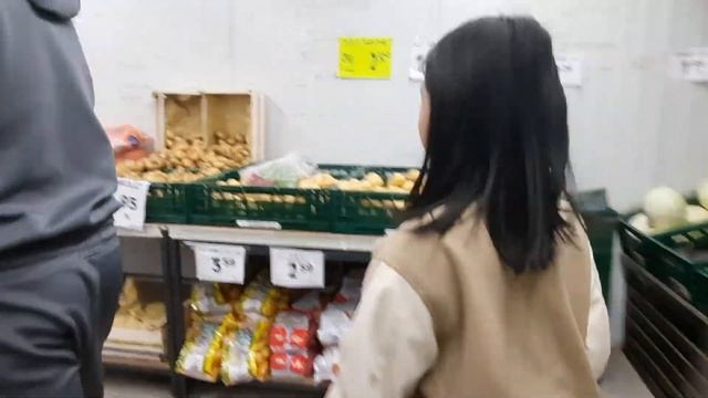 Vlog\вкусный борщ от мужа\украинский ужин\закуп в турецком магазине\готовка ко дню рождения смотреть онлайн