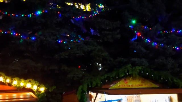 Ессентуки Театральная площадь вечером смотреть онлайн