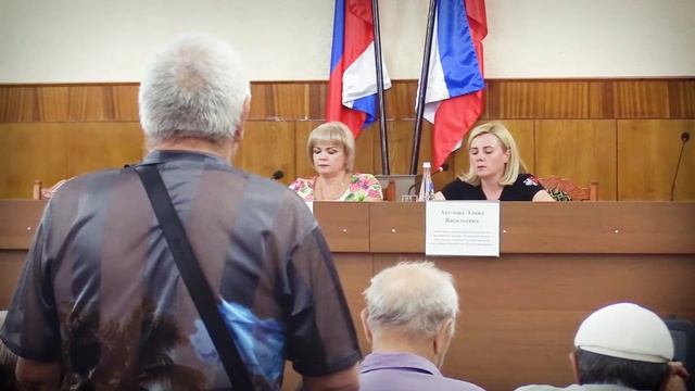 В администрации Черноморского района состоялось совещание по вопросам ЖКХ и жилищного надзора смотреть онлайн