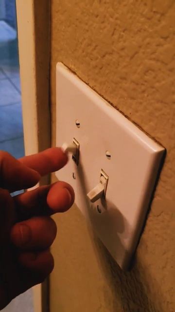Worn out light switches won't stay up anymore смотреть онлайн