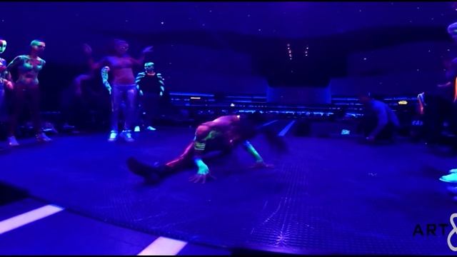 NEON GLOW Body Painting Pop Art By ART&BODY Make Up Team For Open Minds Show At The O1NE Beirut
