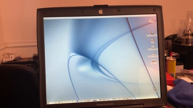 Welcome to the PowerBook G3 Lombard ! смотреть онлайн