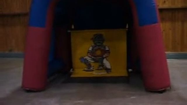 Baseball Theme Games, See how fast you can throw a baseball, Radar Baseball смотреть онлайн