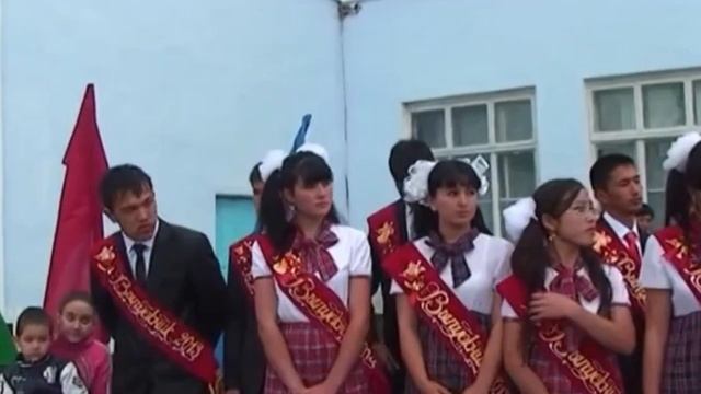 Чуева Светлана Николаевна - г. Кок-Жангак, школа №1. Выпускники 2012-2013 смотреть онлайн
