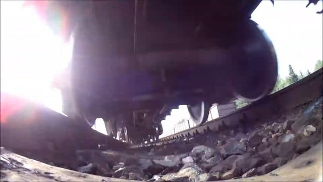 Под поездом. смотреть онлайн