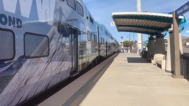 25DEC2022 Coaster 672 at Sorrento Valley Station смотреть онлайн