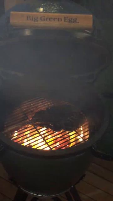 Cooking a Wagyu 2kg tomahawk steak #shorts #bbq #wagyu #beefsteak #bbqbutchernz смотреть онлайн
