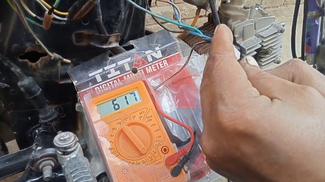 Motorcycle ki cdi kaise check karen || starting current problem смотреть онлайн