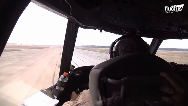 US Helicopter Pilots Special Technique to Chase & Catch Vehicles During Border Patrols смотреть онлайн