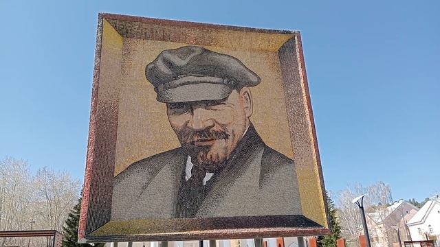 На площади Ленина. смотреть онлайн