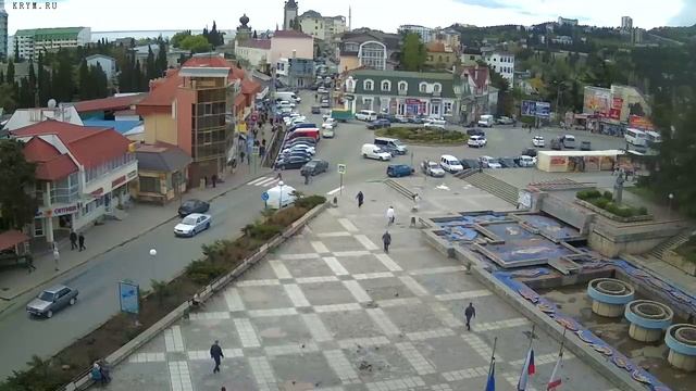 Вебкамера "Площадь Советская". Запись 27.04.2016 13:00:02 смотреть онлайн