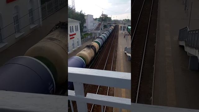 ВЛ11 У.8 682 И ВЛ11М 207 с товарными поездами на станции Голутвин. смотреть онлайн