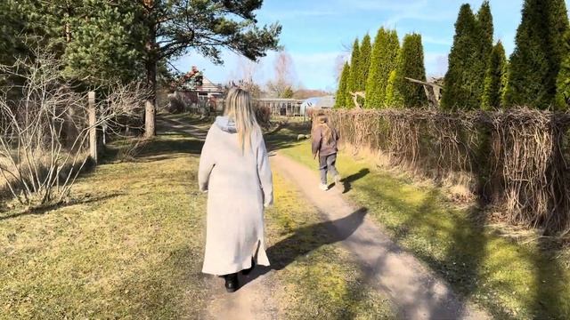 ПРОРВАЛО ТРУБУ, наконец то с ночёвкой, БЕРЕЗОВЫЙ СОК, гуляем по нашей деревне, ждем гостей смотреть онлайн