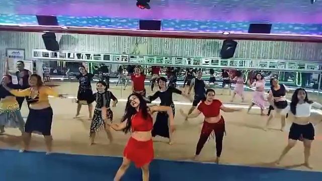 HABIBI YA NOUR EL AIN #amrdiab Belly Dance Simple Choreography