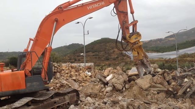 HITACHI SAXIS 350 LCN смотреть онлайн